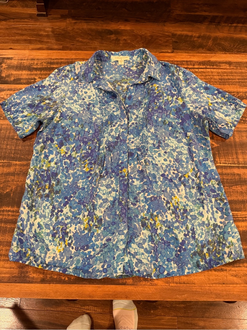 Coldwater Creek Blue Floral Pintuck Front Button-Up Shirt